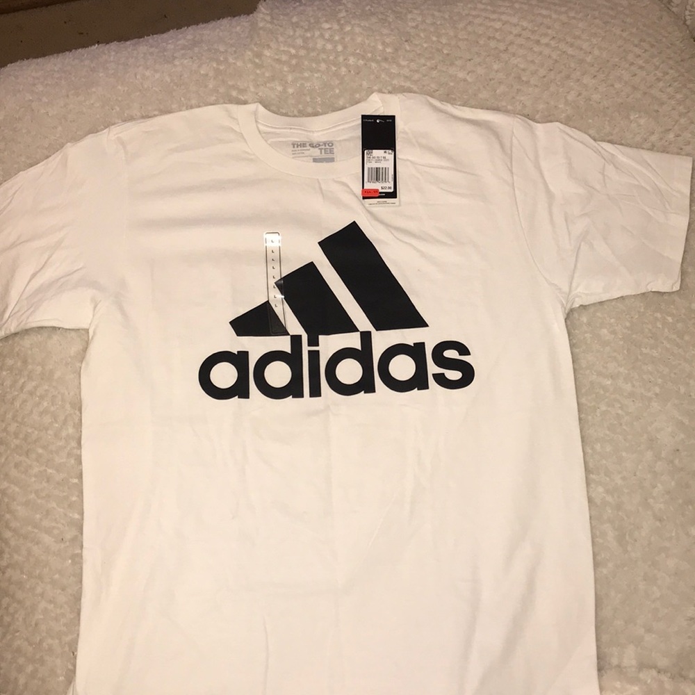 Adidas T-Shirt